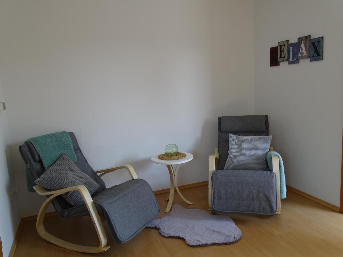 Grosse, Helle Wohnung Mit 2 Schafzimmern - Ferienwohnung Am Lippesee Paderborn Buitenkant foto